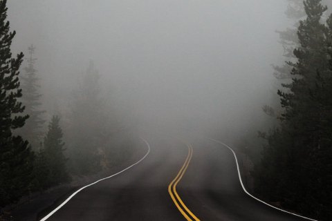 В Україні сьогодні туман, “жовтий” рівень небезпеки