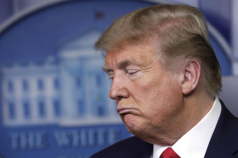 Трампа залишили п’ять адвокатів, які мали захищати його у справі імпічменту