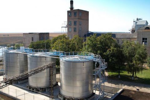 Молдавський інвестор, який отримав розкрадений спиртзавод, продовжує переговори з ФДМУ