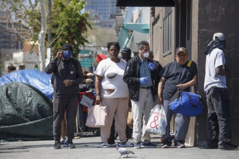 Перші два штати у США скасували масковий режим