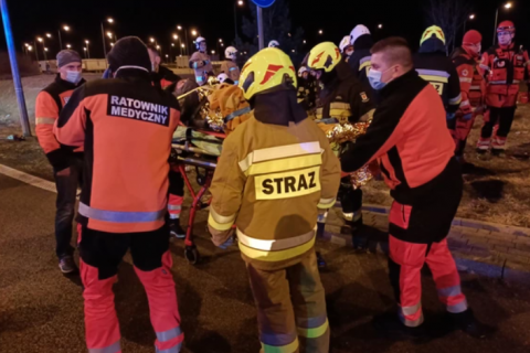 Двоє постраждалих у ДТП в Польщі українців лишаються у важкому стані