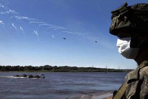 Боррель заявив, що на кордонах з Україною – 150 тис. російських військових, у Пентагоні точне число не називають