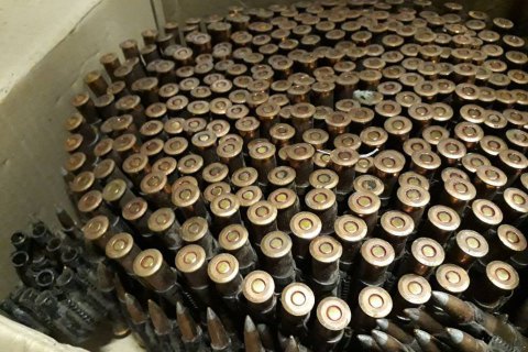 Bellingcat назвав вибухи на військових складах у Чехії операцією ГРУ РФ проти України