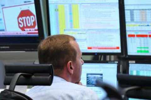 НБУ після двомісячної перерви відновив викуп валюти з міжбанку