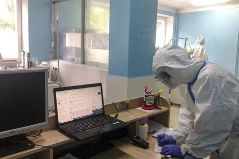 За добу в Україні – менше тисячі нових випадків коронавірусу