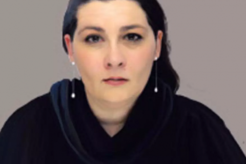 Апеляція підтримала виправдувальний вирок у справі авторки книги про “друзів Путіна” у Франції