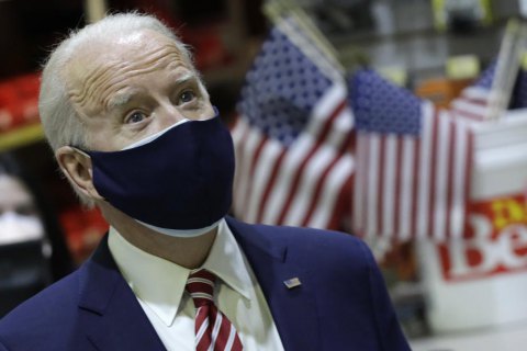 Байден назвав “нереалістичною” ідею зупинити “Північний потік-2”