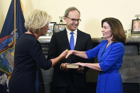 Американський штат Нью-Йорк уперше очолила жінка