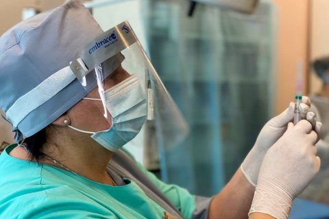 Понад 5 млн українців повністю вакциновані від коронавірусу