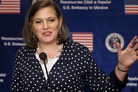 Нуланд у понеділок прилетить до Москви