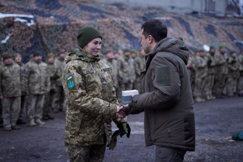 Зеленський присвоїв звання генерала семи полковникам ЗСУ