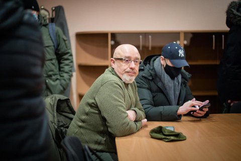 Росія не припинила стягувати війська після розмови Байдена з Путіним, – Резніков