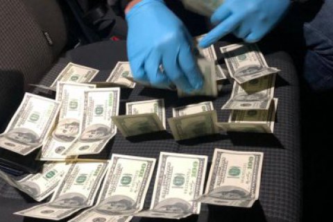 Заступник директора підприємства “Укроборонпрому” підозрюється у вимаганні хабара в іноземного партнера