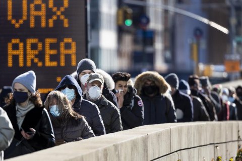 Мер Нью-Йорка пообіцяв більше не запроваджувати локдауни
