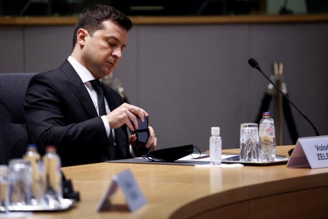 Зеленський привітав українців із всесвітнім днем “дякую”