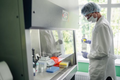 У неділю в Україні підтвердили 22 тис. випадків ковіду, з них майже 3 тис. – на Львівщині