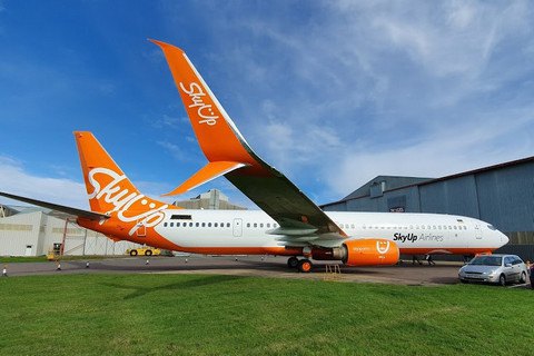 SkyUp припиняє продавати квитки на рейси 14-16 лютого