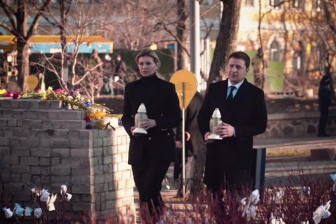 Зеленський з дружиною вшанували пам’ять героїв Небесної Сотні