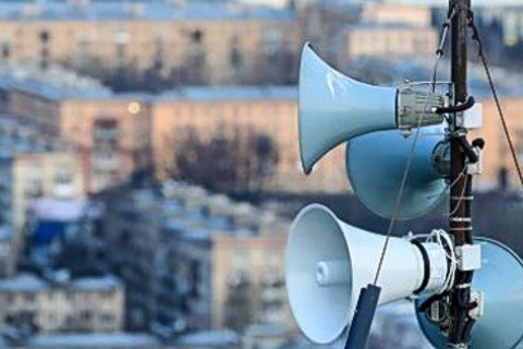 Повітряна тривога оголошена майже в усіх областях України