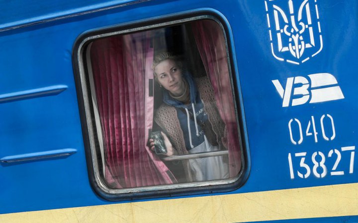 З Луганської та Донецької областей 1 квітня вирушать три евакуаційні поїзди