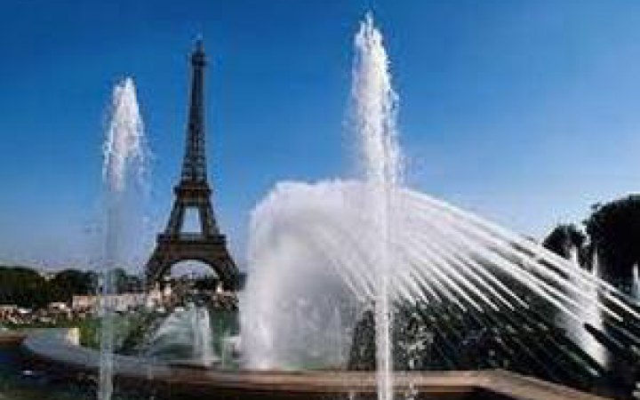 У Франції починається перший тур виборів президента