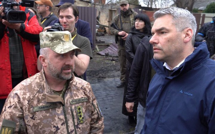 Путін зневажливо ставиться до звірств російської армії в Україні, – канцлер Австрії