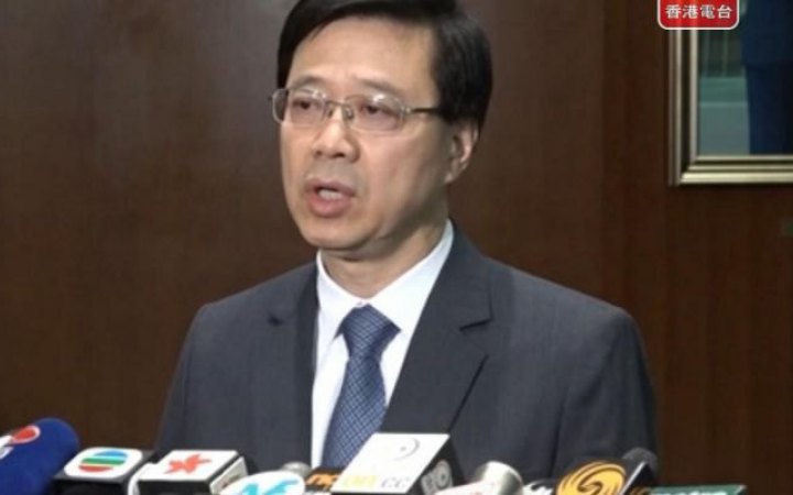 Наступним лідером Гонконгу обрали Джона Лі – за нього проголосували 99%