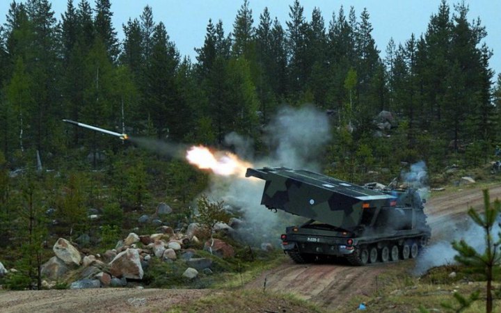 США таки дадуть Україні реактивні системи залпового вогню, але меншої дальності, – Макфол