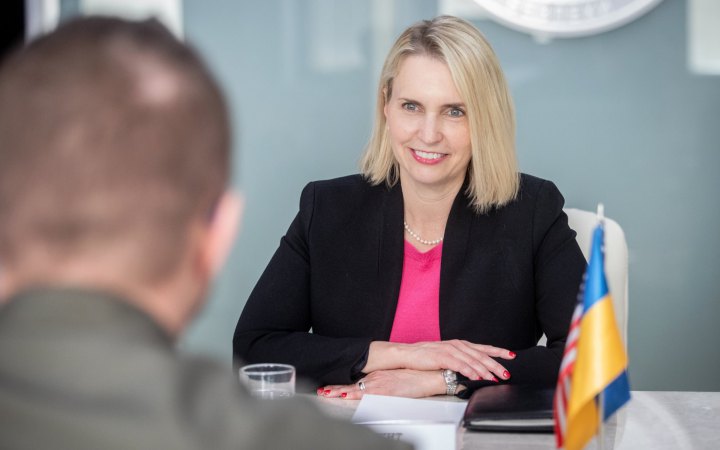 Україна не зазнає поразки, – Бріджит Брінк