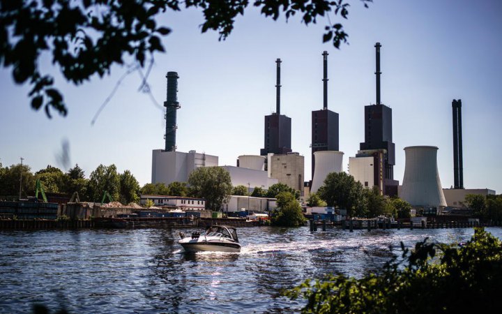 Проєкти з видобутку природного газу та атомної енергії можна вважати “зеленими”, – Європарламент