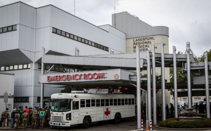 США схвалили лікування поранених українських солдатів у військовому госпіталі Штатів у Німеччині, – CNN