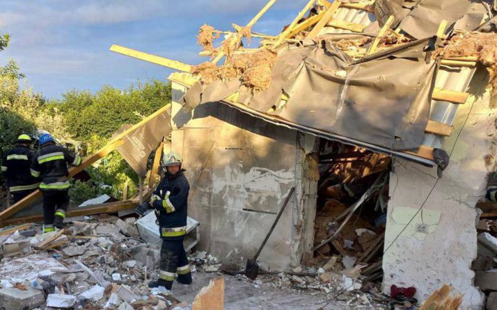 Окупанти обстрілюють Нікополь старими снарядами, частина яких не детонує, – голова ВА