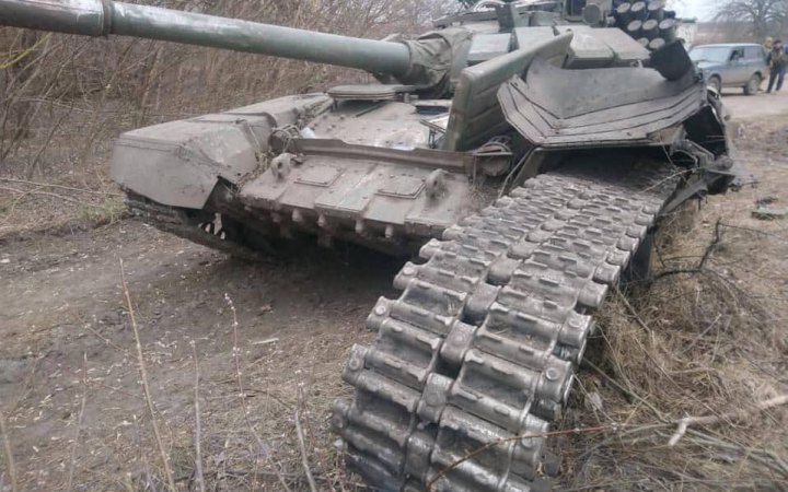 На Херсонщині ворожий танк підірвався на міні