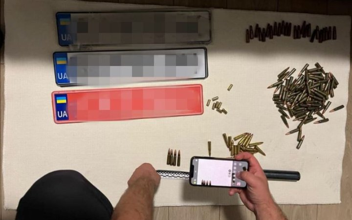 У Дніпрі зловмисники напали на чоловіка і забрали у нього $350 тисяч доларів