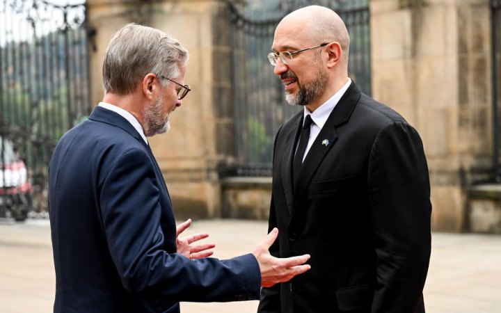 Мета Європейської політичної спільноти мир на континенті, – Фіала