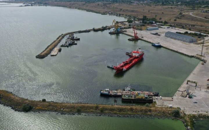 Ворог гатив в напрямку Очаківського порту, його акваторії та морських шляхах