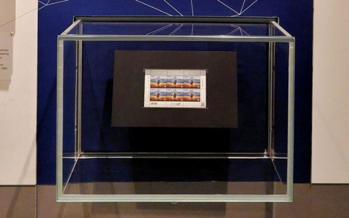Поштові марки Укрпошти демонструються у Національному морському музеї Великої Британії