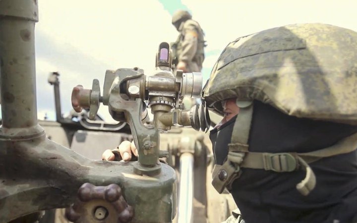 Ворог продовжує переміщувати підрозділи та техніку між двома берегами Дніпра, – ОК “Південь”