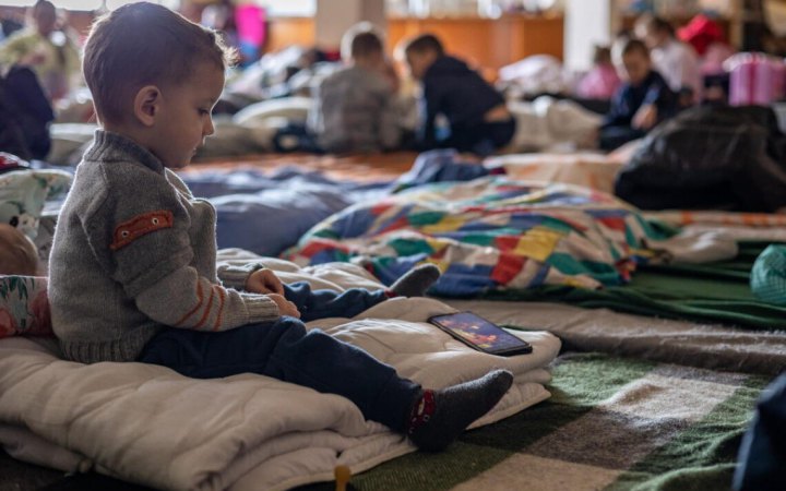 Внаслідок збройної агресії РФ в Україні загинуло 430 дітей, - ОГ