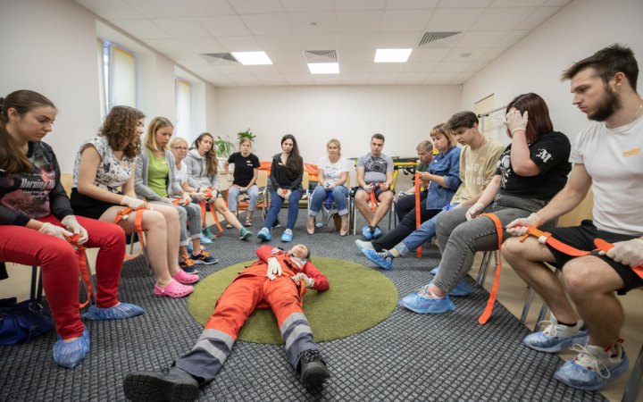 Минулого року в Києві майже 2,4 тисячі громадян пройшли організовані містом тренінги з домедичної допомоги