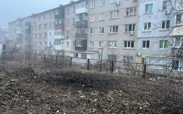 Росіяни обстріляли Куп’янськ, пошкоджено багатоповерхівку