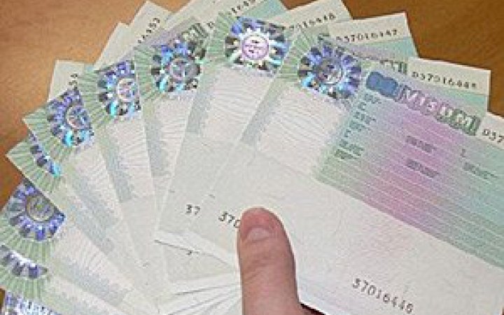 Голова австрійської дипломатії проти заборони шенгенських віз громадянам Росії