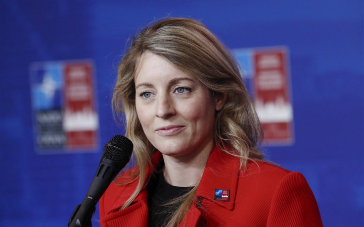 Канада викликала посла Росії через обстріл будинку у Дніпрі