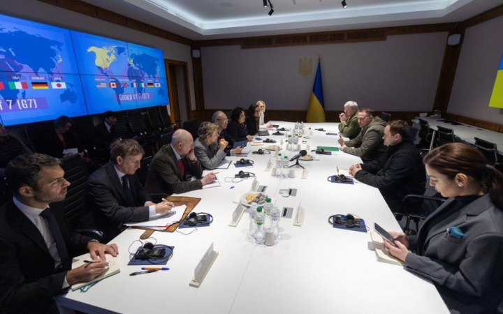 Єрмак зустрівся з послами країн G7 та головою Представництва ЄС