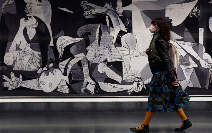 Іспанія скасовує обов’язкові маски в громадському транспорті з 7 лютого