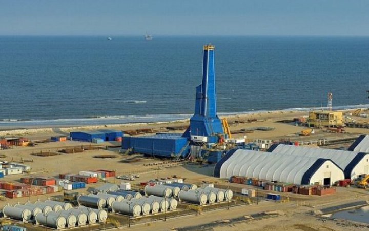 Єврокомісія пропонує обмежити ціни на дизель із РФ на рівні $100, на мазут – до $45