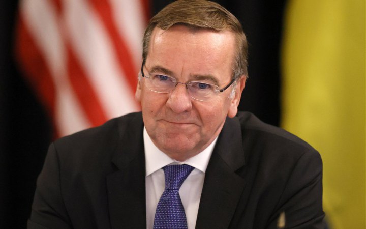 Вимога припинити постачання зброї в Україну, щоб розпочати мирні переговори, є наївною, – Пісторіус