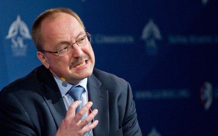 Однопартієць Орбана порадив очільнику МЗС Словаччини звернутись до психіатра