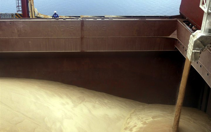 ЄС хоче збільшити допомогу фермерам у ЄС, які допомагають експортувати українське зерно