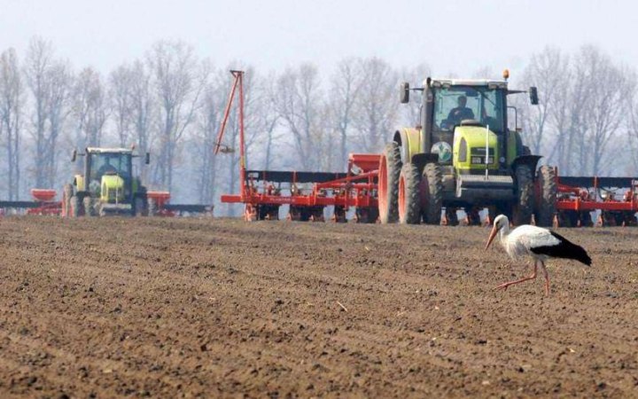 Наразі 18 областей України почали сівбу ярих культур